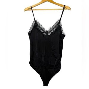 ASTR THE LABEL Black Lace Trim Bodysuit Size Large